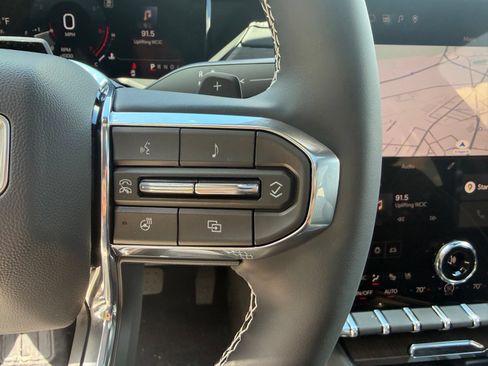 New 2026 GMC Acadia Denali w/ Super Cruise Package AWD/4WD image 23