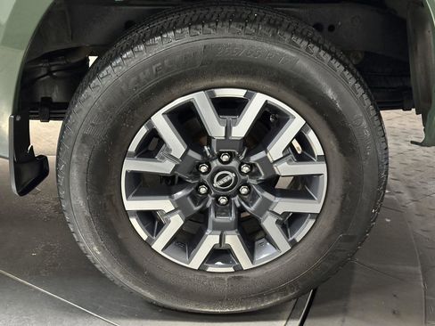 Used 2022 Nissan Frontier SV AWD/4WD image 19