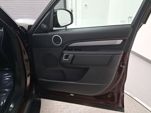 New 2026 Land Rover Discovery Limited Edition image 31