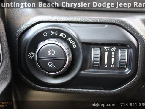 Used 2022 Jeep Gladiator Mojave image 21