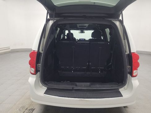 Used 2019 Dodge Grand Caravan GT image 29