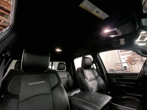 Used 2020 RAM 2500 Laramie w/ Night Edition image 24