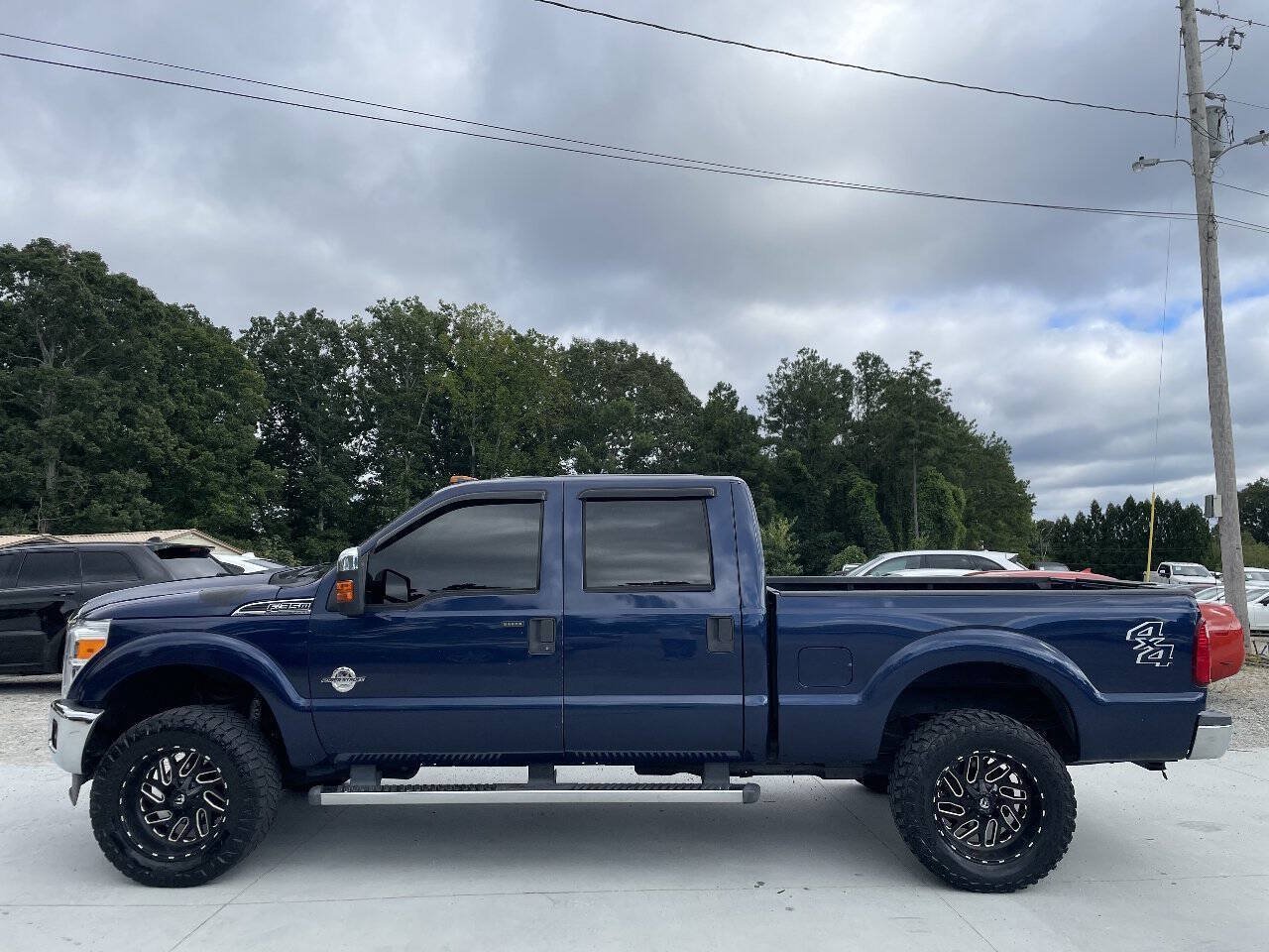 Used 2011 Ford F350 XLT w/ XLT Appearance Pkg AWD/4WD image 4