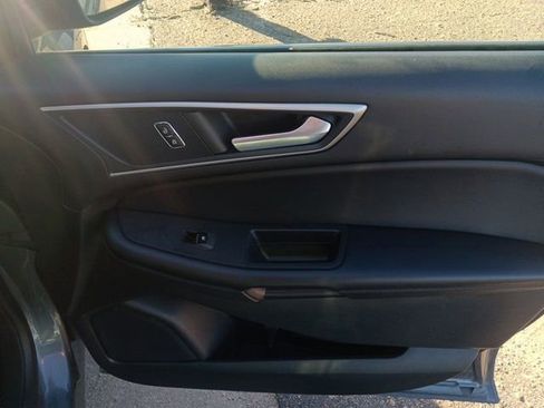 Used 2023 Ford Edge SEL image 27