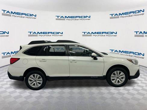 Used 2019 Subaru Outback 2.5i Premium AWD/4WD image 6