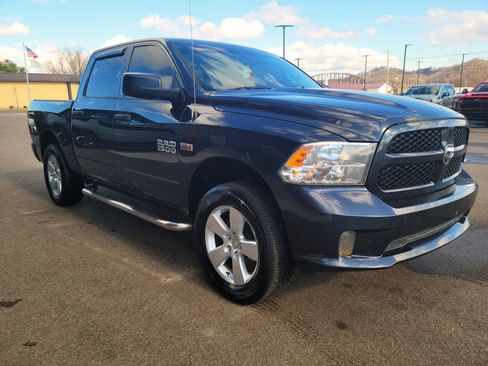 Used 2014 RAM 1500 Express image 3