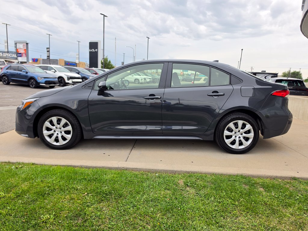 Used 2026 Toyota Corolla LE FWD image 8