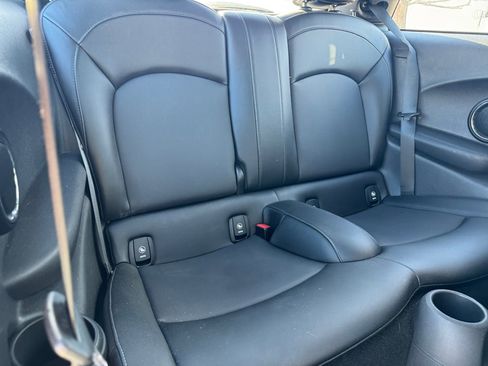 Used 2017 MINI Cooper 2-Door Hardtop image 18