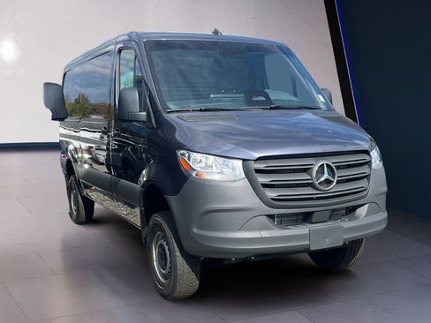 New 2025 Mercedes-Benz Sprinter 2500 image 4