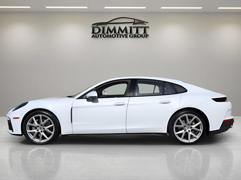 Used 2024 Porsche Panamera RWD image 2