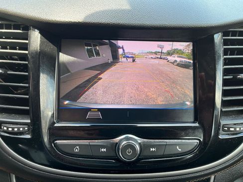 Used 2020 Chevrolet Trax LS AWD/4WD image 18