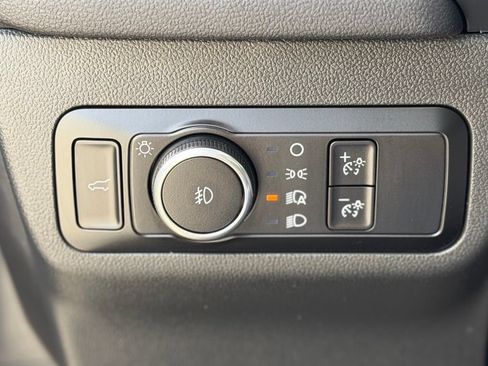 Certified 2025 Ford Escape Platinum AWD/4WD image 22
