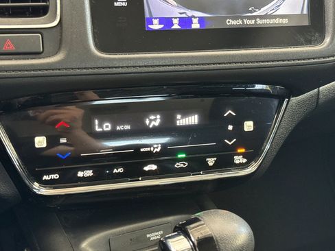 Used 2018 Honda HR-V EX image 26