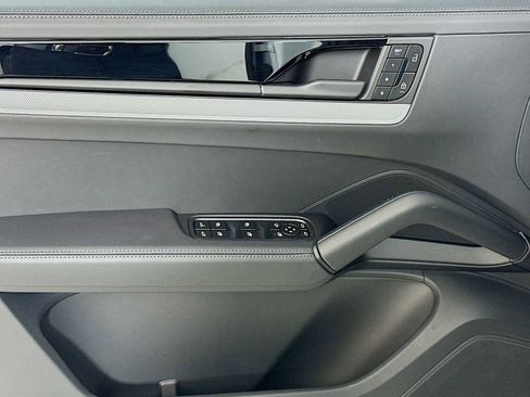 New 2026 Porsche Cayenne Coupe image 11