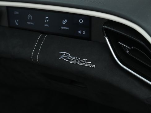 Certified 2024 Ferrari Roma Spider RWD image 22