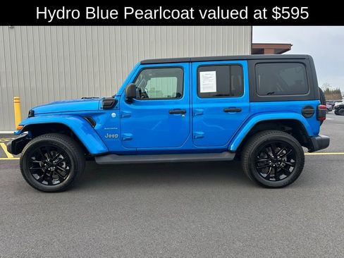 Used 2023 Jeep Wrangler Unlimited Sahara w/ Cold Weather Group image 4