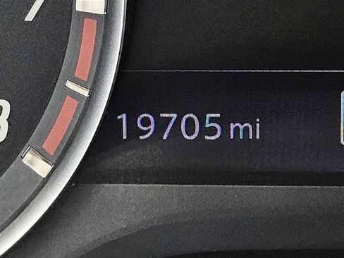 Used 2023 Nissan Titan S w/ S Utility Package image 25