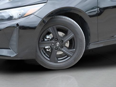 Used 2025 Nissan Sentra SV FWD image 28