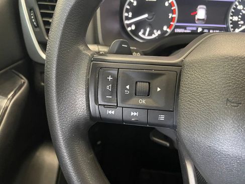 Certified 2025 Nissan Rogue S FWD image 12