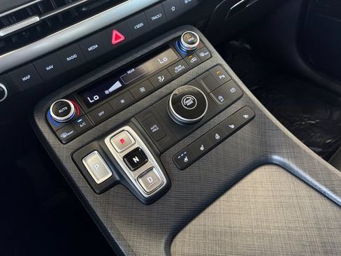 Used 2024 Hyundai Palisade Limited FWD image 28