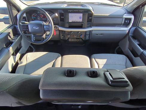 Used 2024 Ford F250 XLT image 27