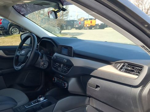 Used 2021 Ford Escape S image 30