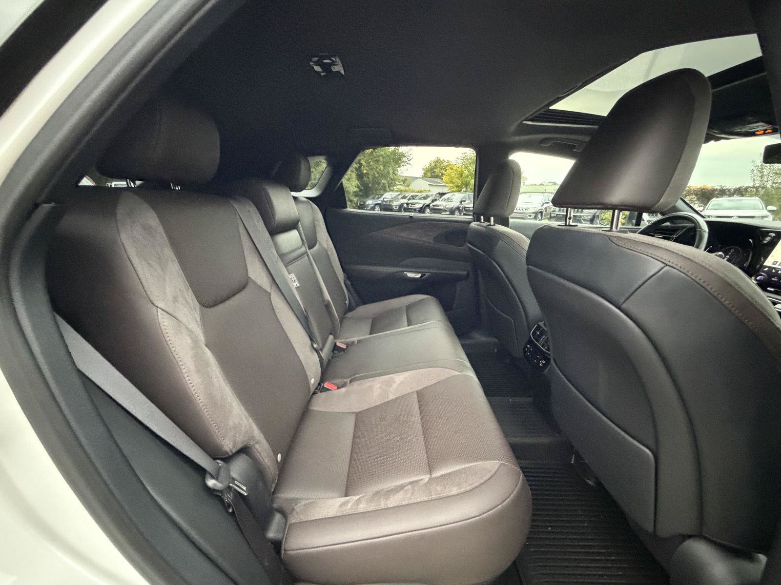 Used 2023 Lexus RX 350 AWD w/ Accessory Package image 33