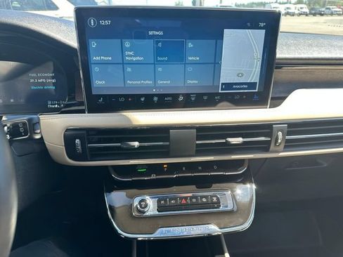 Used 2025 Lincoln Corsair Grand Touring w/ Equipment Group 301A AWD/4WD image 15
