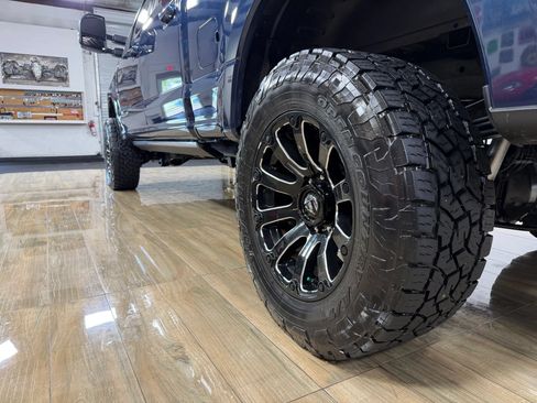 Used 2019 Ford F250 Lariat w/ Lariat Ultimate Package AWD/4WD image 10