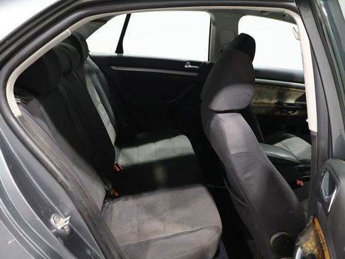 Used 2010 Volkswagen Jetta S image 20