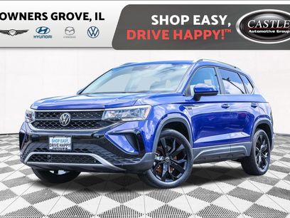 Used 2023 Volkswagen Taos SE w/ Panoramic Sunroof Package
