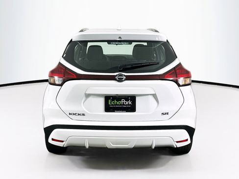 Used 2024 Nissan Kicks SR image 7