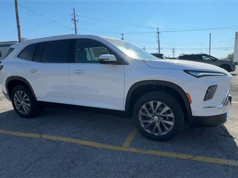 New 2026 Buick Enclave Preferred w/ Super Cruise Package image 2