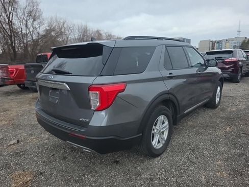 Used 2023 Ford Explorer XLT w/ Equipment Group 202A image 6