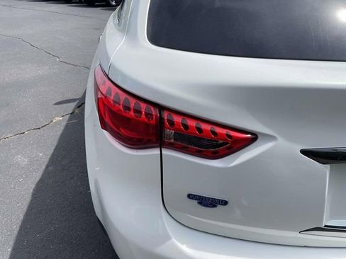 Used 2016 INFINITI QX70 AWD w/ Premium Package image 32