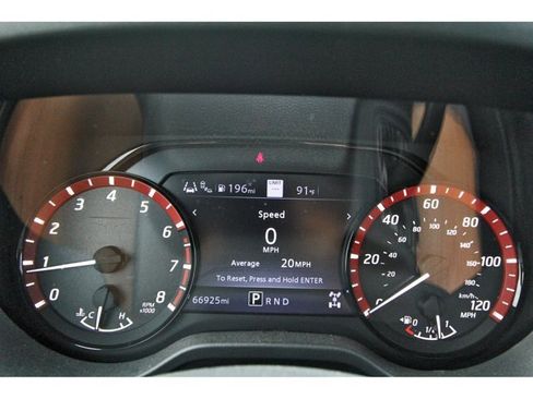 Used 2020 Nissan Titan PRO-4X w/ Pro-4x Convenience Package AWD/4WD image 13