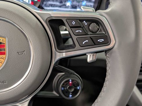 Used 2023 Porsche Cayenne Coupe image 39