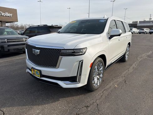 Used 2021 Cadillac Escalade Premium Luxury w/ LPO, Radiant Package image 1