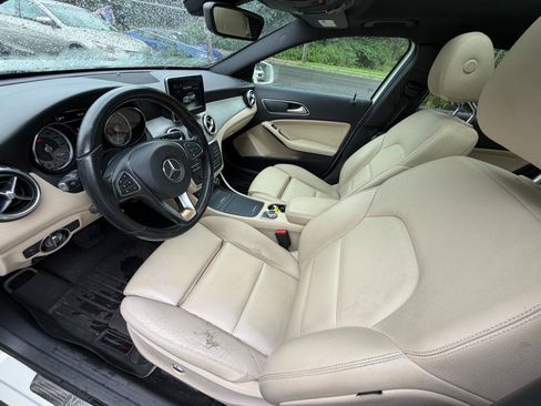 Used 2016 Mercedes-Benz GLA 250 image 21