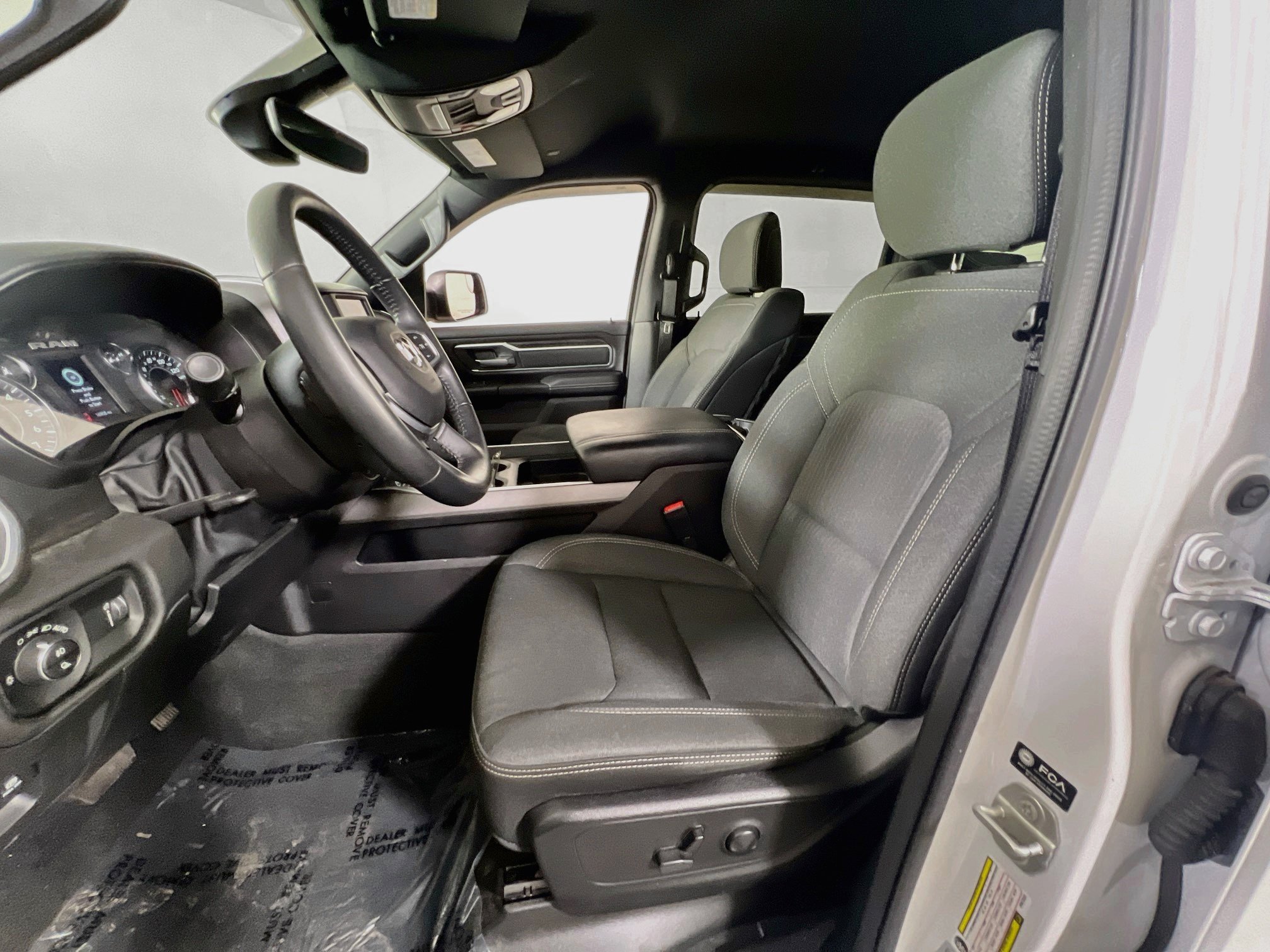 Used 2023 RAM 1500 Big Horn AWD/4WD image 19