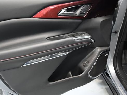 New 2026 Chevrolet Traverse RS image 28