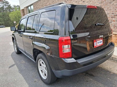 Used 2017 Jeep Patriot Sport w/ Power Value Group image 3