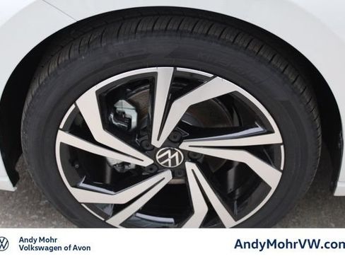 Used 2026 Volkswagen Jetta SEL FWD image 6