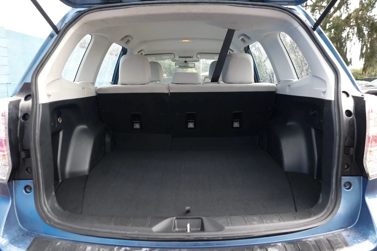 Used 2017 Subaru Forester 2.5i w/ Alloy Wheel Package AWD/4WD image 14