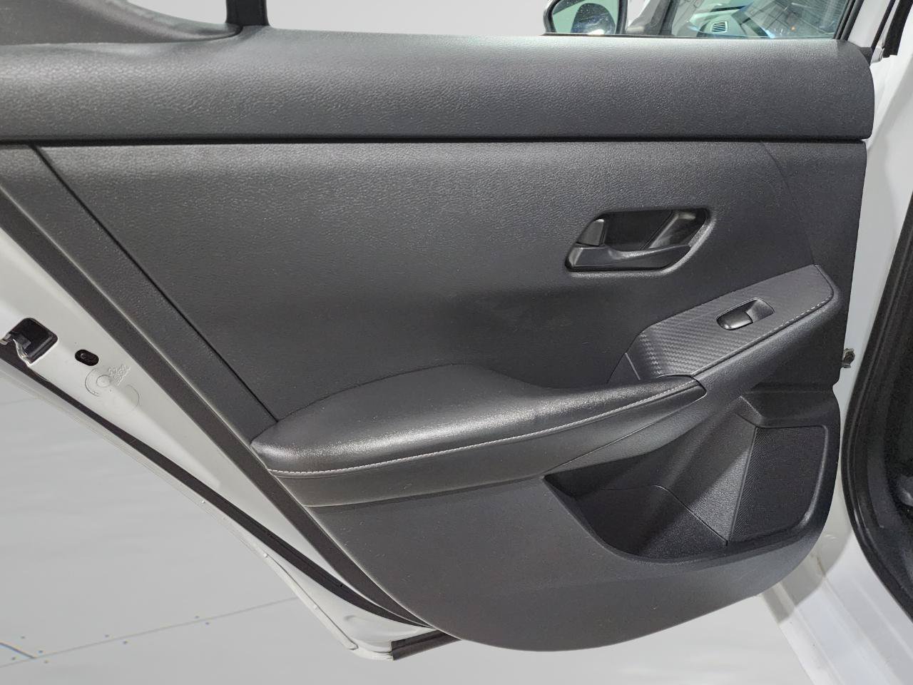 Used 2024 Nissan Sentra S FWD image 26