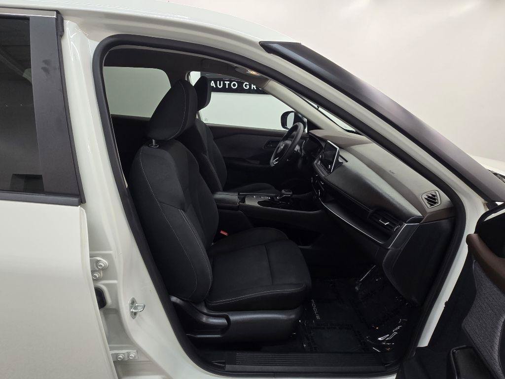 Used 2023 Nissan Rogue S FWD image 21