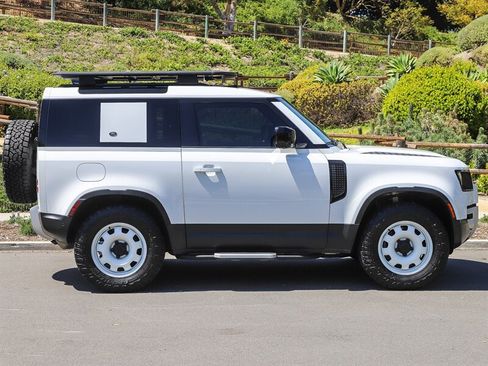 Used 2021 Land Rover Defender 90 S AWD/4WD image 8