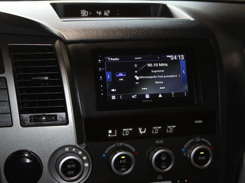 Used 2014 Toyota Sequoia Platinum RWD image 14