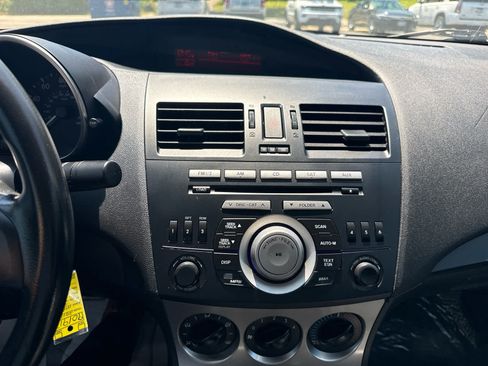Used 2011 MAZDA MAZDA3 i Sport FWD image 19