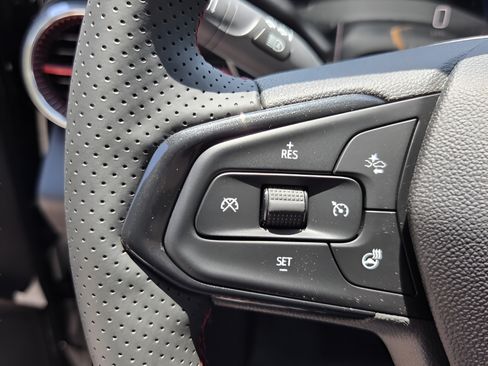 New 2026 Chevrolet Trax RS w/ Sunroof Package FWD image 24